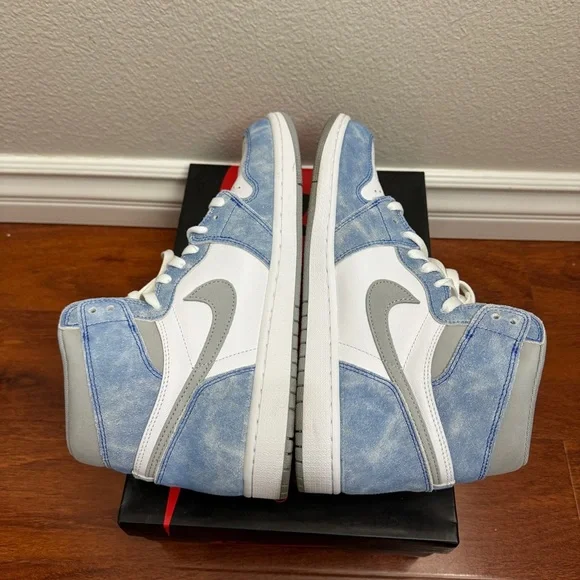 Jordan 1 Retro High Hyper Royal Smoke Grey Size 11